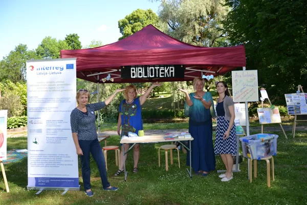 Bibliotēka pasākumā Latvju bērni danci veda